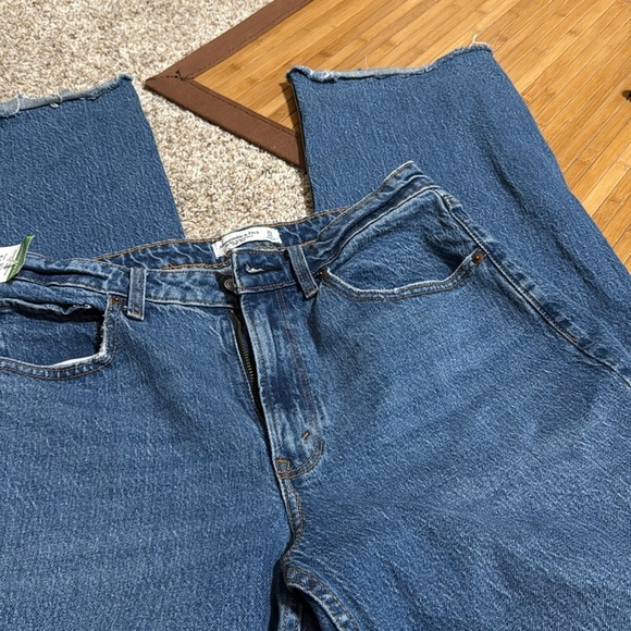 Abercrombie & Fitch Classic Blue Curvy Love Women's Jeans - Picture 3 of 4